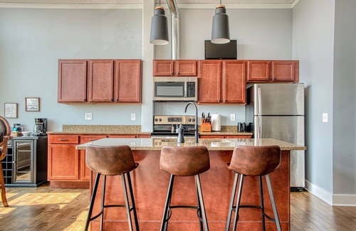 Owosso Apartment | Spacious Downtown Owosso Loft