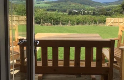 Dufftown Cabin | Spacious Ensuite Glamping Pod With Hot Tub