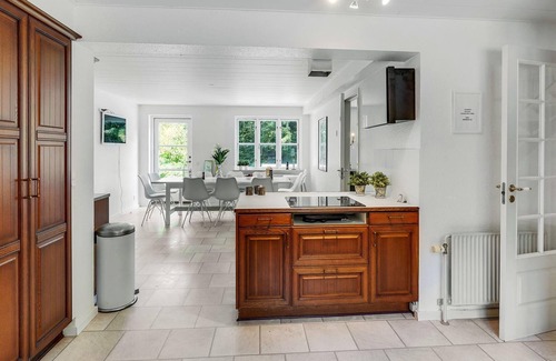 Stokkemarke House | Spacious family friendly cottage with pool, activity room and sauna.