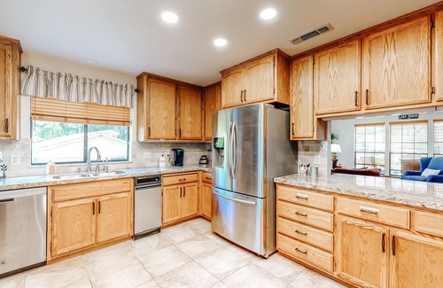 Groveland House | Spacious, family-friendly home w/a gourmet kitchen, multiple decks, & free WiFi