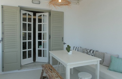 Naxos Town Villa | Spacious, Family Friendly Villas With Panoramic Sea View on Naxos island