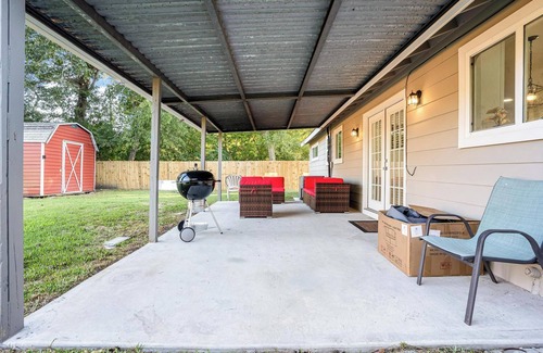 Central Southwest House | Spacious Family Getaway with Modern Comforts.
