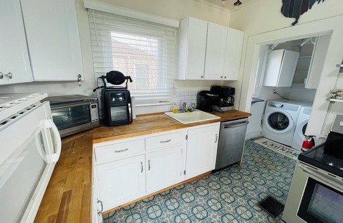 Rutland House | Spacious Family Getaway in Rutland – Close to Killington & Okemo!
