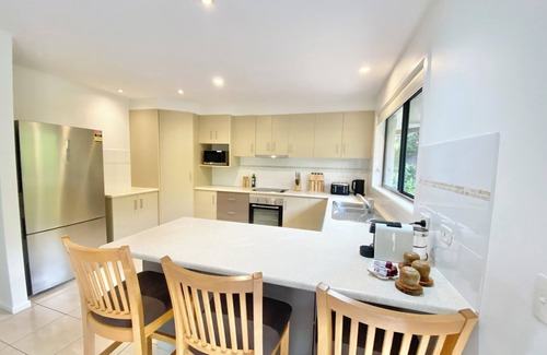 Boambee East House | Spacious family home w/King bed, A/C, Coffee & Beer. Pet-friendly near Sawtell.