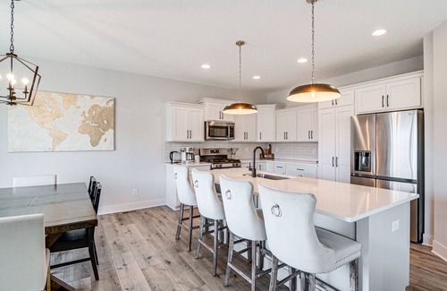 Ankeny House | Spacious Family Home ~ 13 Mi to Des Moines