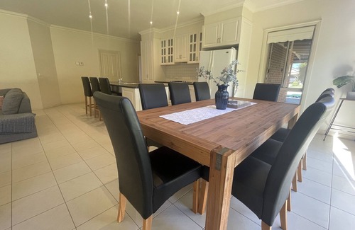 Yarrawonga House | Spacious family home. Close to all that Yarrawonga-Mulwala has to offer.n
