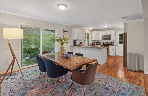 Westport House | Spacious Family Home