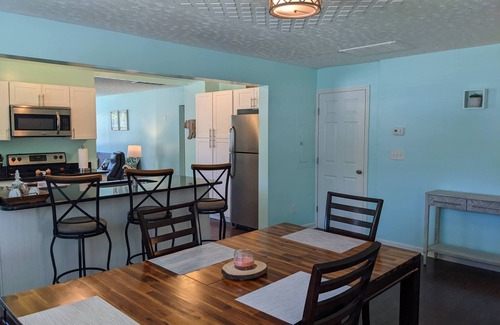 New Bern House | Spacious Family Home with Outdoor Space. One mile to downtown