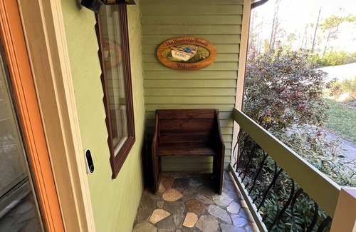 Goshen House | Spacious family home with open floor plan.close to lake and clubhouse!