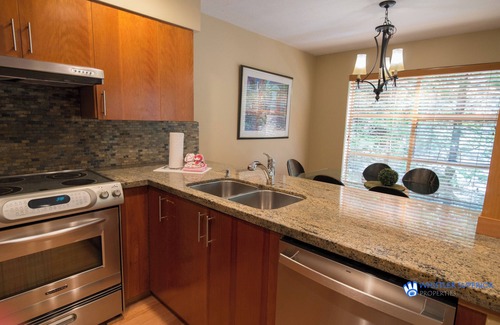 Blackcomb House | Spacious Family Property, Private Garage, Blackcomb Mountain Access