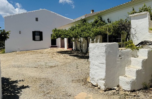 Minorca Villa | Spacious farmhouse, 4 bedrooms, 4 bathrooms, free WiFi