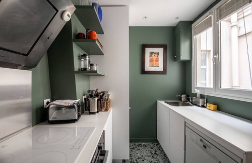 Batignolles Apartment | Spacious flat in Batignolles quarter