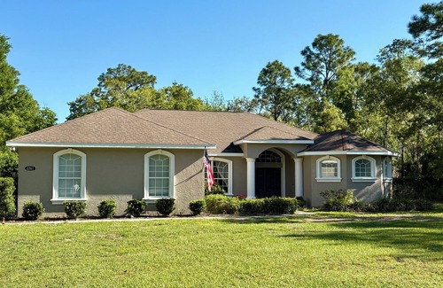 Lecanto House | Spacious, fully furnished family friendly 3 bedroom home with private pool.