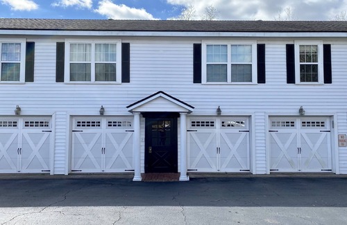 Carthage Apartment | Spacious Garage Apt near downtown Carthage, walking distance to shops & eateries