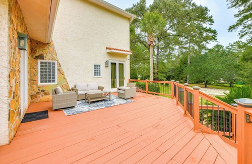 Albany House | Spacious Georgia Vacation Rental w/Large Deck