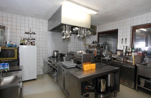 Huben House | Spacious group house with sauna and ski storage