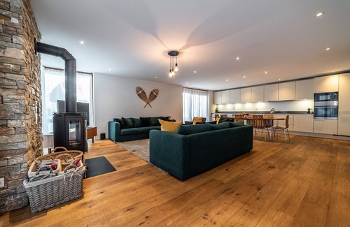 Saas-Fee Apartment | Spacious Ground Floor 4 Bedroom, 3 Bathroom Apartment with Large Garden