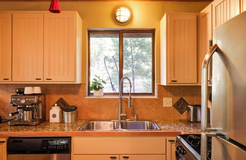 Groveland Cabin | Spacious Groveland Cabin w/Wraparound Deck!