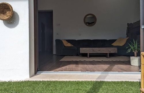 Oristano House | Spacious Holiday Home 10 Minutes from the Stunning Beaches of Western Sardinia