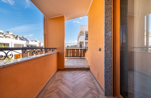 Province of Cagliari Apartment | Spacious Holiday Home “Paradise Home” with Wi-Fi & Balcony