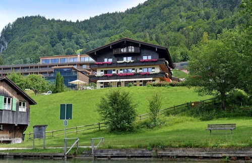 Kufstein Apartment | Spacious Holiday Home with a view of Thiersee