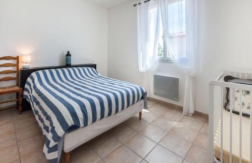 Beaufort House | Spacious Holiday Home in Aigues vives