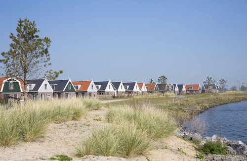 Uitdam Apartment | Spacious holiday home on the Markermeer