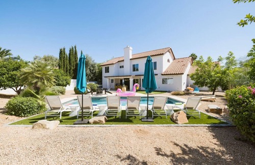 Sunset Ridge House | Spacious Home Amazing Pool and Spa - 7 Bedrooms