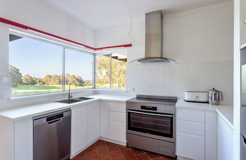 Yallingup Siding House | Spacious home high on Yallingup escarpment, panoramic views, wineries surround