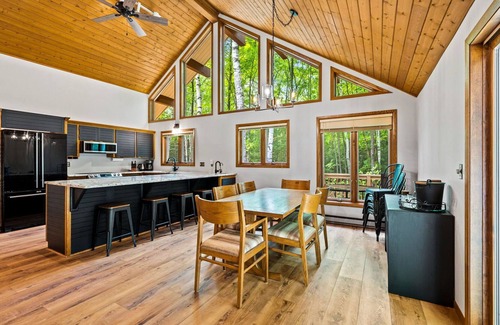 Ephraim Ski Chalet | Spacious Home in Ephraim-Birke Licht Chalet