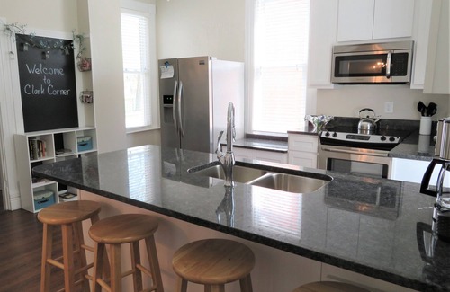 St. Charles Historic District House | Spacious home in Historic St. Charles, Near Main Street + self-serve breakfast