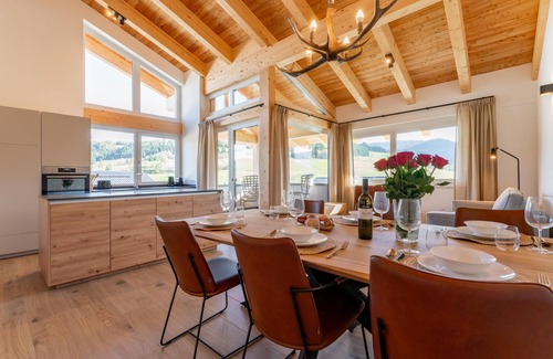 Sankt Lambrecht House | Spacious home located directly at the slopes
