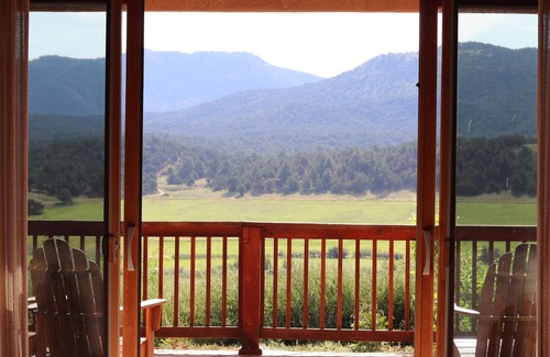 Hillside House | Spacious Home-Mountain & Valley Views - Dark Sky