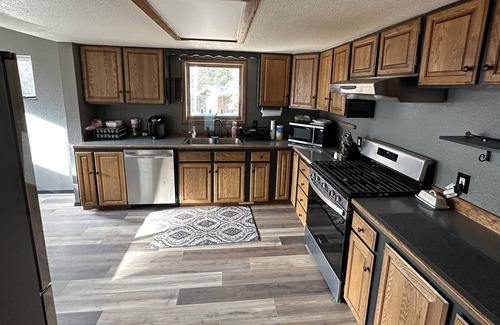 Delta Junction House | Spacious home on a private drive close to town. Warm cozy home away from home.