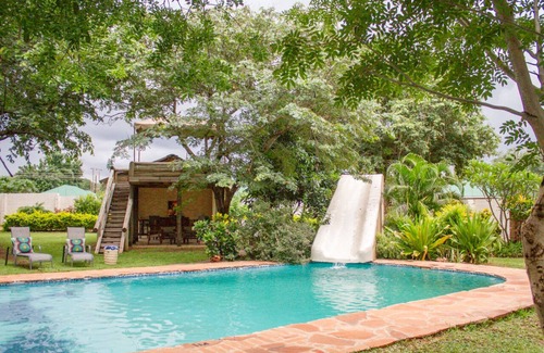 Victoria Falls House | Spacious Home, Pool, Games Room In the ❤ Victoria Falls