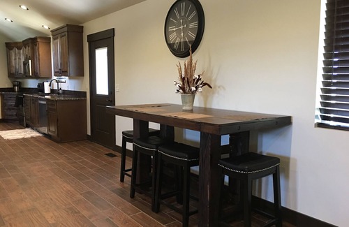 Torrey House | Spacious Home “The Nest” in the heart of Torrey