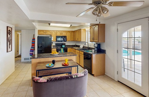 Tucson House | Spacious home w/private pool & optional pool heat, large yard