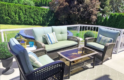 Saanich East House | Spacious home with great access to all Victoria has to offer!