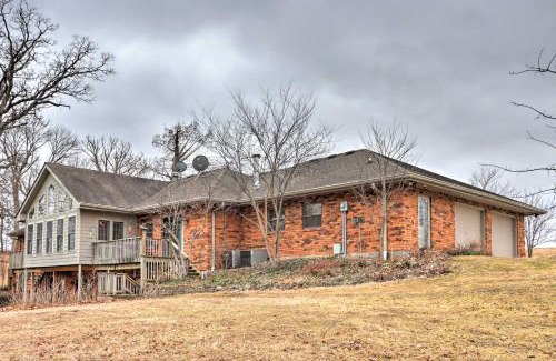 Hallsville House | Spacious Home with Pond about 13 Mi to Columbia!