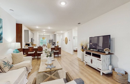 Sebastian Highlands House | Spacious home with private porch, hammock, close to boat ramps
