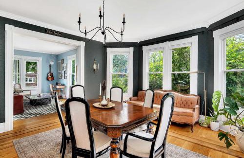 Troy House | Spacious Home with Yard and Patio, 2 Mi to Dtwn Troy