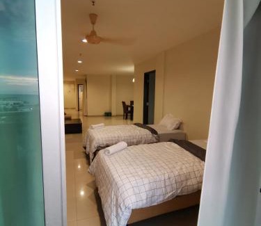Lumut Apartment | Spacious & Homey Apartment at Marina Island by JoMy Homestay