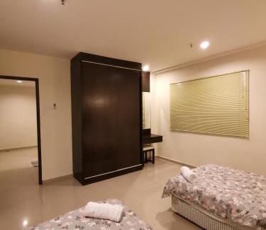Lumut Apartment | Spacious & Homey Apartment at Marina Island by JoMy Homestay