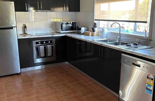 Coonabarabran House | Spacious House in the Town