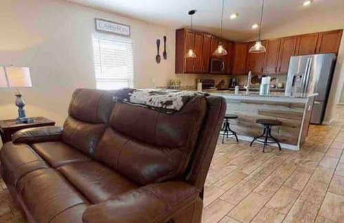 Wesley Chapel House | Spacious house in Wesley Chapel/Sleeps 10/fenced yard