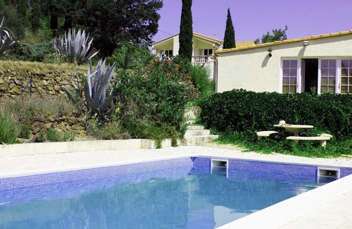 Ceret Villa | Spacious House Set In A Magnificent Surroundings