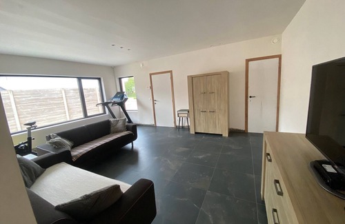 Maldegem House | Spacious house specially for workers and expats