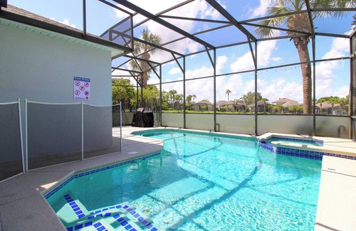 Calabay Parc House | Spacious house with a private Pool&Game Room 22191