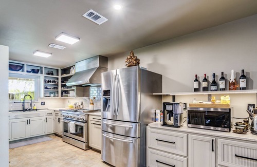 North Austin Civic Association House | Spacious house with gorgeous outdoor seating Near Domain and Q2 Stadium