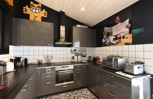 Ars-en-Re House | Spacious house with parking near the sea